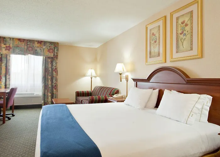 Hotel Comfort & Near Route 66 Lincoln