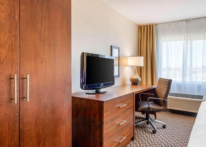 Hotel Comfort & Near Route 66 Lincoln
