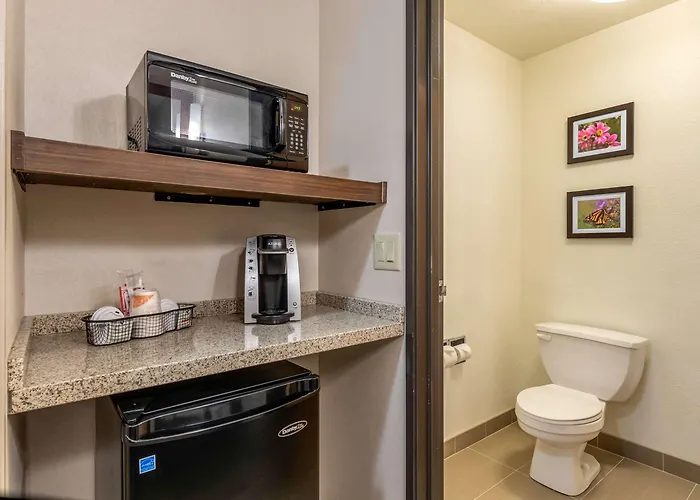 Hotel Comfort & Near Route 66