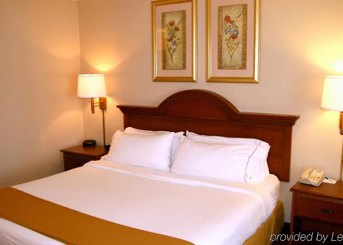 Comfort & Near Route 66 Hotel