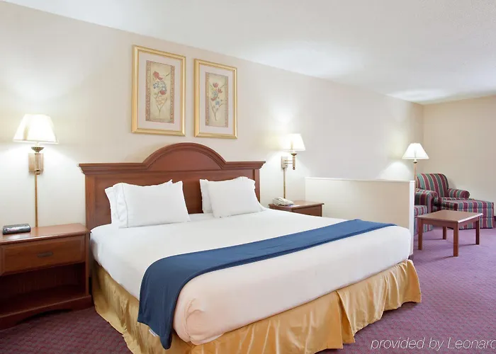 Hotel Comfort & Near Route 66 Lincoln